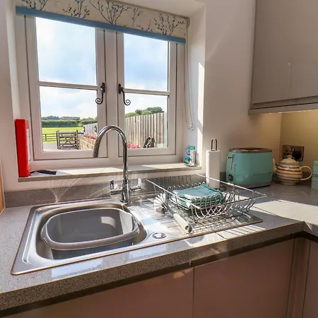 Holiday home Lottie's At Broadings Farm