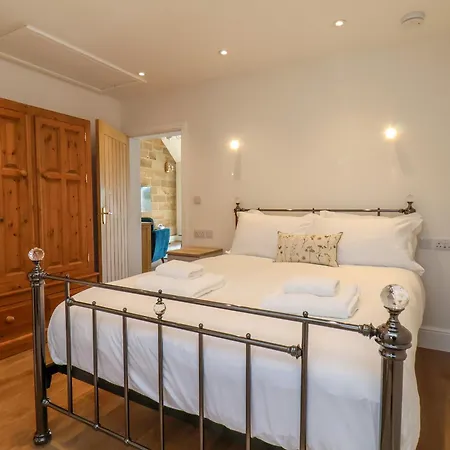 Lottie's At Broadings Farm * 휫비